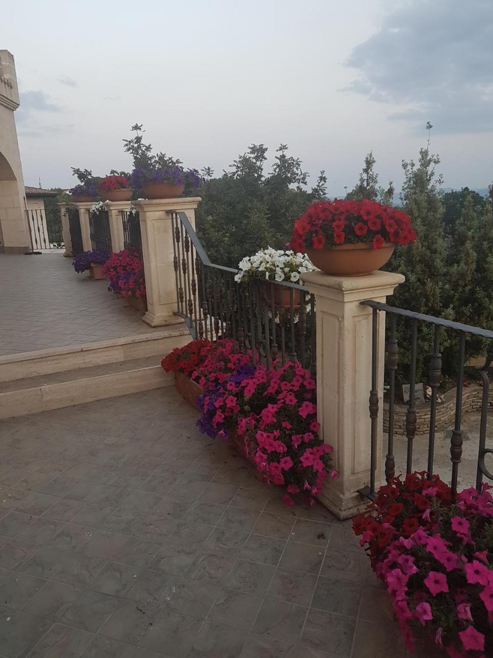 Villa Agriturismo Al Passaggio Di Pirro Miglionico Exterior foto